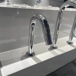 Vòi lavabo cảm ứng TOTO TLE26006V