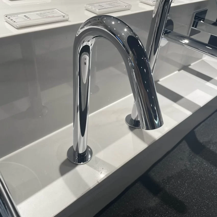 Vòi Lavabo Cảm Ứng TOTO TLE26007V Vòi Lavabo Cảm Ứng TOTO TLE26007V