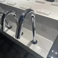 Vòi lavabo cảm ứng TOTO TLE26008V 11 Vòi lavabo cảm ứng TOTO TLE26008V