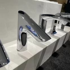 Vòi lavabo cảm ứng TOTO TLE27002A 13 Vòi lavabo cảm ứng TOTO TLE27002A