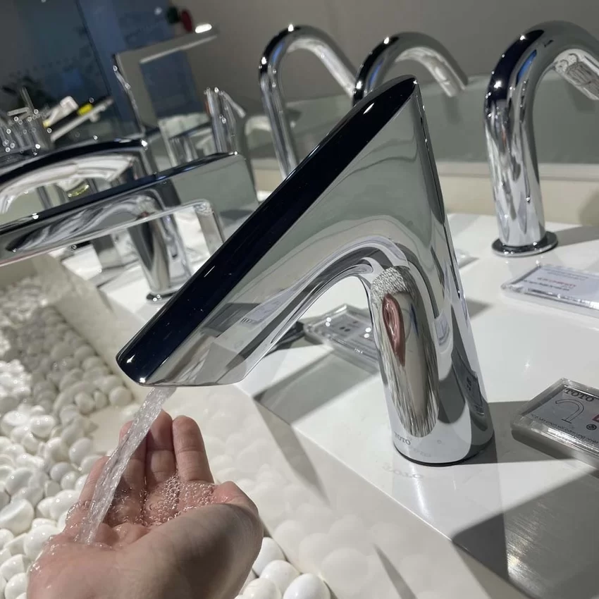Dịch Vụ Khách Hàng Tuyệt Vời Với Vòi Lavabo Cảm Ứng TOTO TLE27002A Dịch Vụ Khách Hàng Tuyệt Vời Với Vòi Lavabo Cảm Ứng TOTO TLE27002A