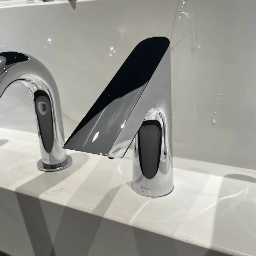 Vòi lavabo cảm ứng TOTO TLE27002A 10 Vòi lavabo cảm ứng TOTO TLE27002A
