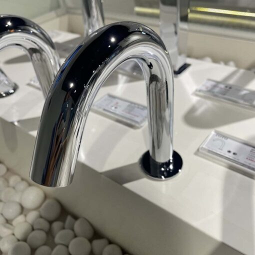 Vòi lavabo cảm ứng TOTO TLE29002A