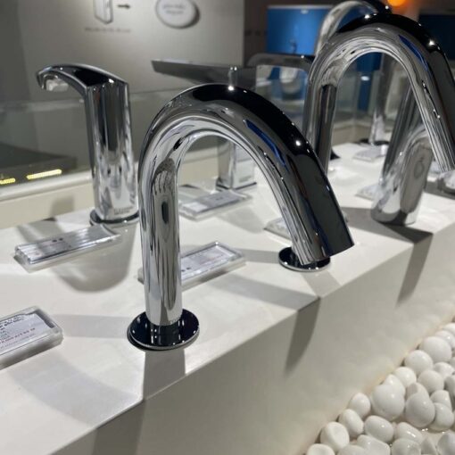 Vòi lavabo cảm ứng TOTO TLE29002A TLE04502A1 TLN01102A (nước lạnh - dùng pin)