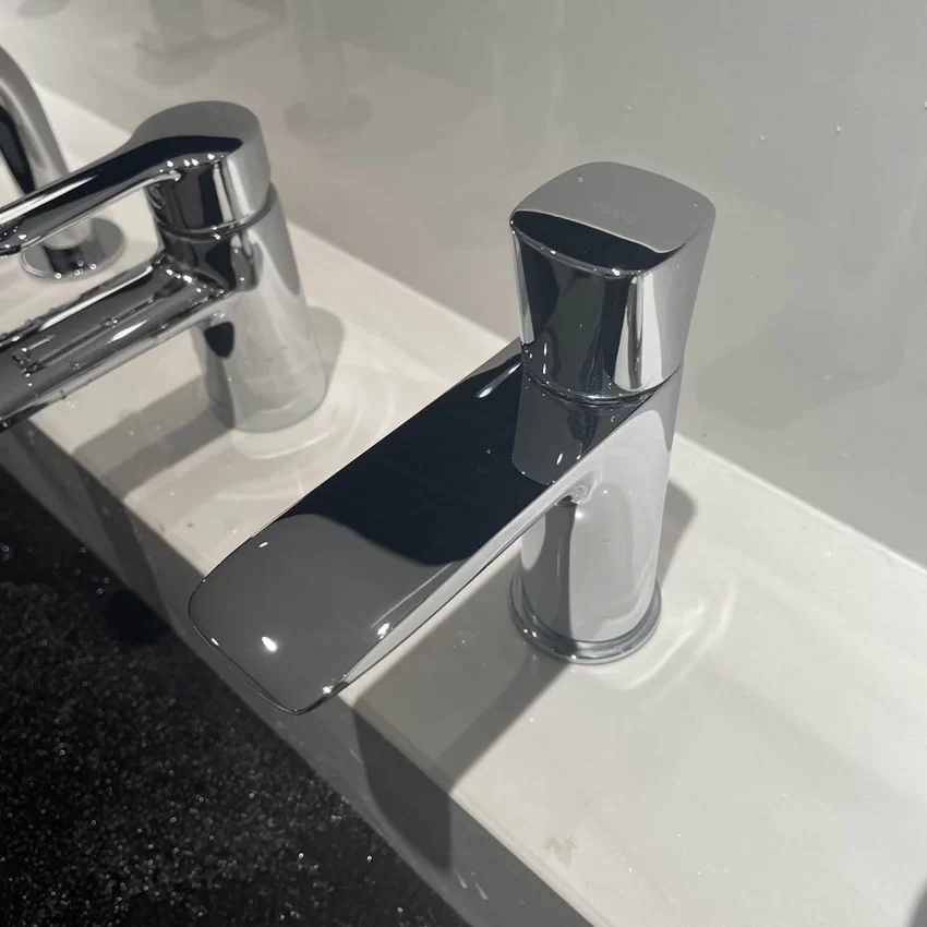 Vòi lavabo lạnh TOTO TLG04101B 30 Vòi lavabo lạnh TOTO TLG04101B tại Hải Yến Home