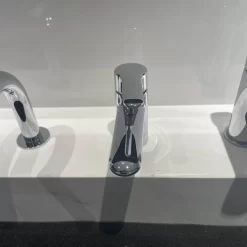 Vòi lavabo lạnh TOTO TVLC101NSR