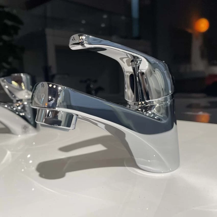 Vòi lavabo lạnh TOTO TX109LD 18 Vòi lavabo lạnh TOTO TX109LD hình 1