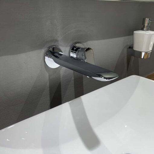 Vòi lavabo nóng lạnh gắn tường GA TOTO TLG04310BB