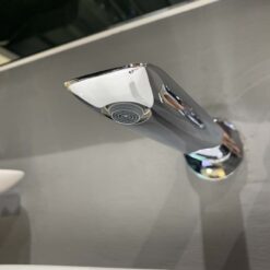 Vòi lavabo nóng lạnh gắn tường GA TOTO TLG04310BB
