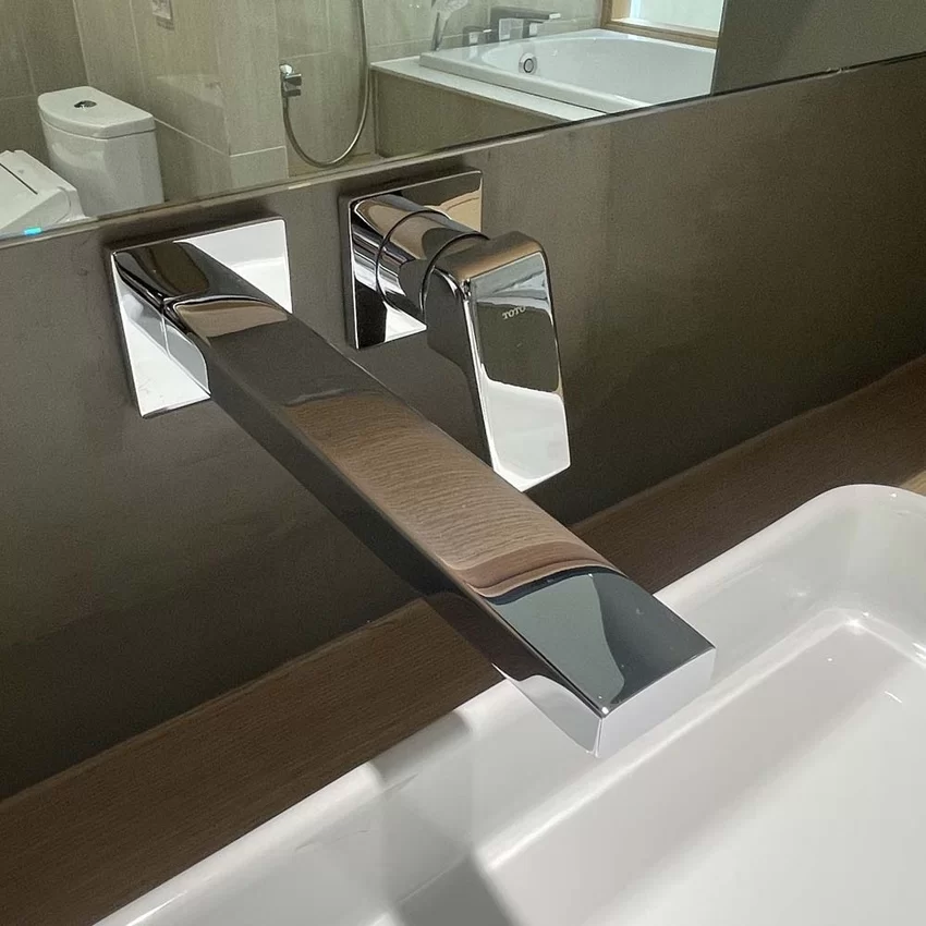 Vòi lavabo nóng lạnh gắn tường GB TOTO TLG10308BB (TLG10308B) 9 Vòi lavabo nóng lạnh gắn tường GB TOTO TLG10308BB (TLG10308B)