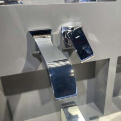 Vòi lavabo nóng lạnh gắn tường GC TOTO TLG08308BA