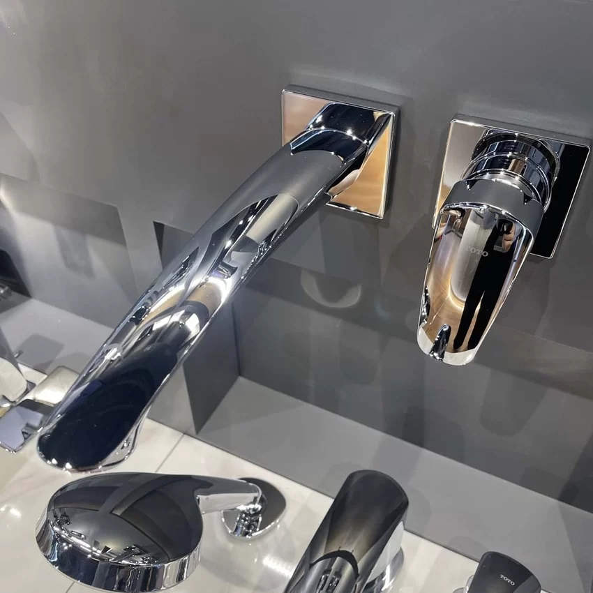 Vòi lavabo nóng lạnh gắn tường GM TOTO TLG09308BB 19 Vòi lavabo nóng lạnh gắn tường GM TOTO TLG09308BB - Hình ảnh gần chi tiết