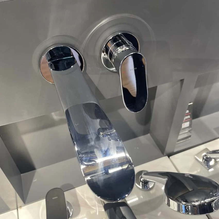 Vòi lavabo nóng lạnh gắn tường GO TOTO TLG01311BB trong phòng tắm Vòi lavabo nóng lạnh gắn tường GO TOTO TLG01311BB - SKU TLG01311BB trong phòng tắm