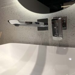 Vòi lavabo nóng lạnh gắn tường GR TOTO TLG02311BB (TLG02311B)