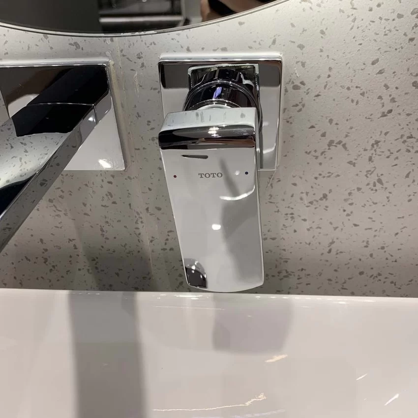 Vòi lavabo nóng lạnh gắn tường GR TOTO TLG02311BB (TLG02311B) 14 Vòi lavabo nóng lạnh gắn tường GR TOTO TLG02311BB (TLG02311B)