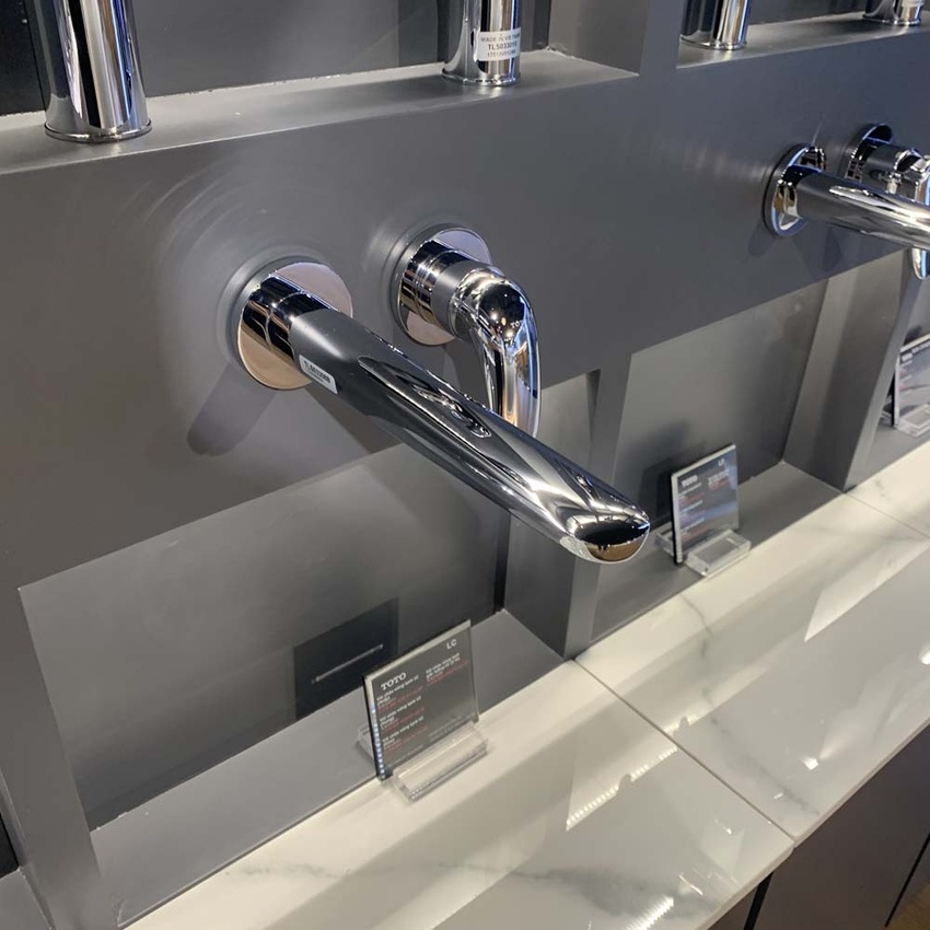 Vòi Lavabo Nóng Lạnh Gắn Tường LC TOTO TLS03308B Trong Không Gian Hiện Đại Vòi Lavabo Nóng Lạnh Gắn Tường LC TOTO TLS03308B Trong Không Gian Hiện Đại