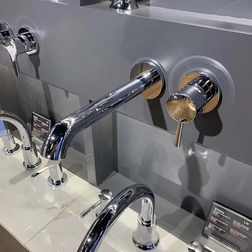 Vòi Lavabo Nóng Lạnh Gắn Tường LN TOTO TLS02308B Vòi Lavabo Nóng Lạnh Gắn Tường LN TOTO TLS02308B - Ảnh 1
