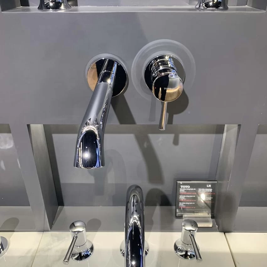 Vòi Lavabo Nóng Lạnh Gắn Tường LN TOTO TLS02308B Vòi Lavabo Nóng Lạnh Gắn Tường LN TOTO TLS02308B - Ảnh 2