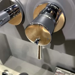 Vòi lavabo nóng lạnh gắn tường LN TOTO TLS02308B 13 Vòi lavabo nóng lạnh gắn tường LN TOTO TLS02308B