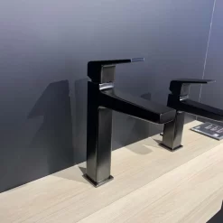 Vòi lavabo nóng lạnh GB TOTO TLG10303V