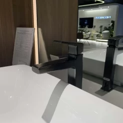 Vòi lavabo nóng lạnh GB TOTO TLG10303V