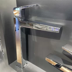 Vòi lavabo nóng lạnh GB TOTO TLG10305V
