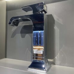 Vòi lavabo nóng lạnh GC TOTO TLG08303V