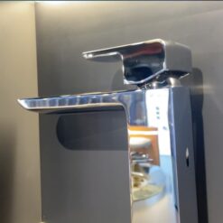 Vòi lavabo nóng lạnh GR TOTO TLG02304V