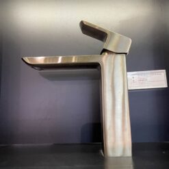Vòi lavabo nóng lạnh GR TOTO TLG02304V