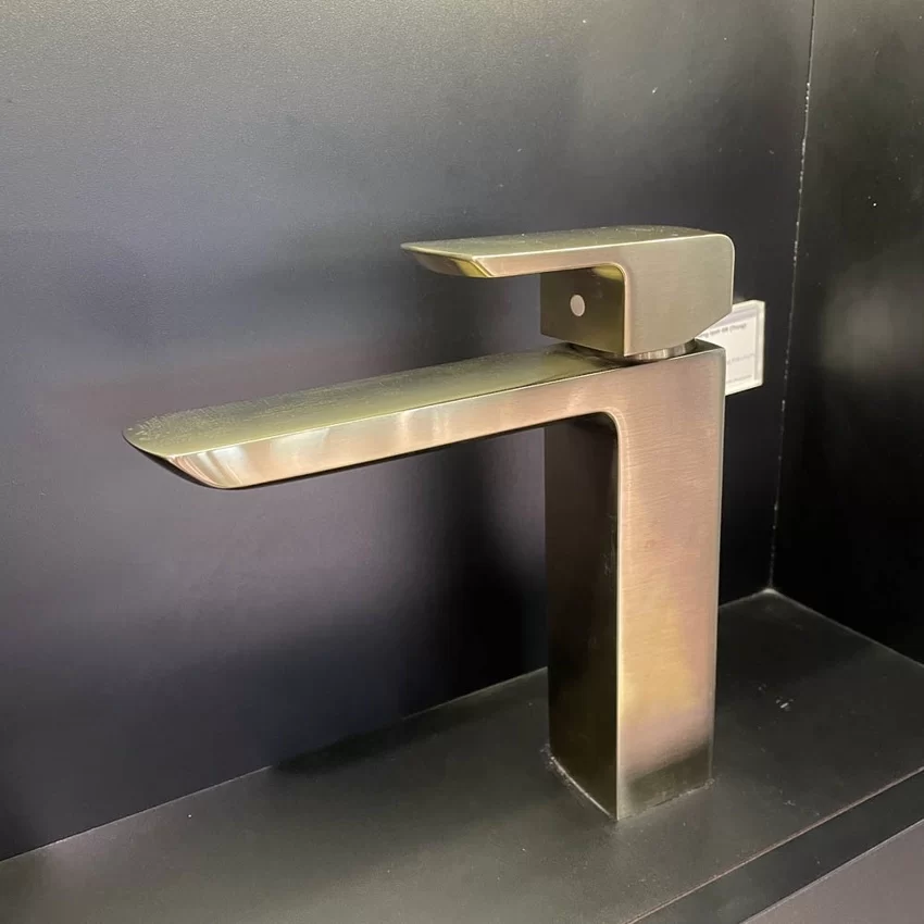 Vòi lavabo nóng lạnh GR TOTO TLG02304V 13 Vòi lavabo nóng lạnh GR TOTO TLG02304V