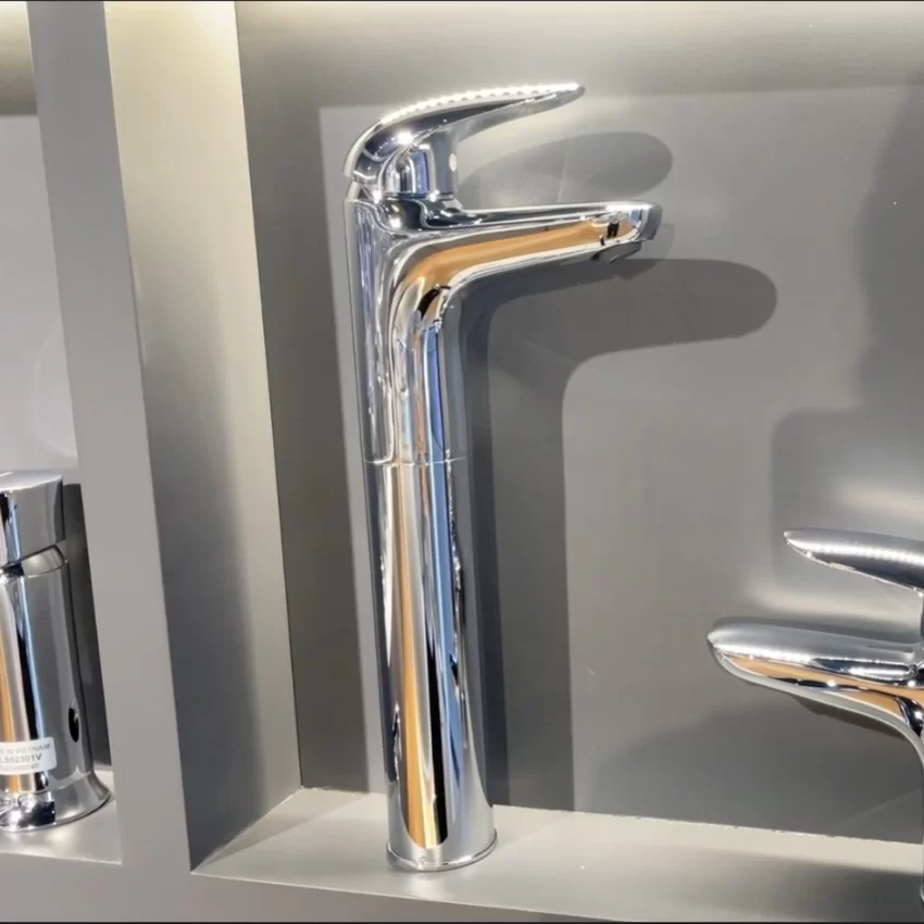 Thiết kế tinh tế của Vòi lavabo nóng lạnh LC TOTO TLS03305V Thiết kế tinh tế của Vòi lavabo nóng lạnh LC TOTO TLS03305V