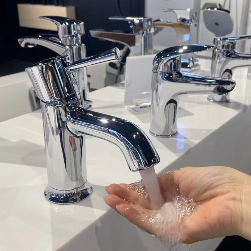 Vòi Lavabo Nóng Lạnh TOTO TLS02301V SKU TLS02301V Vòi Lavabo Nóng Lạnh TOTO TLS02301V