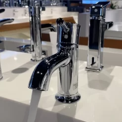 Vòi lavabo nóng lạnh LN TOTO TLS02301V