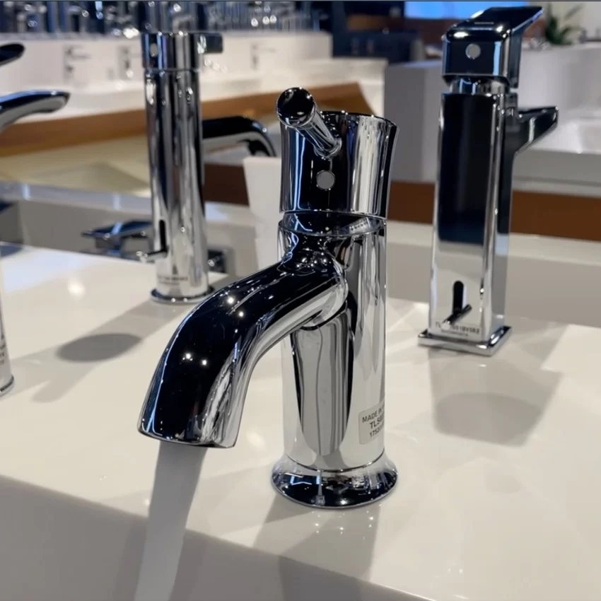 Thiết kế vòi lavabo nóng lạnh TOTO TLS02301V SKU TLS02301V Thiết kế vòi lavabo nóng lạnh TOTO TLS02301V