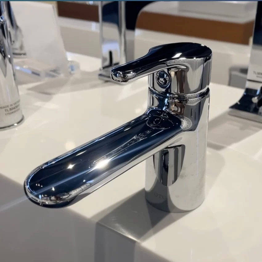 Vòi lavabo nóng lạnh New Standard TOTO TVLM102NSR - TVLM102NSR Vòi lavabo nóng lạnh New Standard TOTO TVLM102NSR - TVLM102NSR