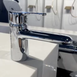 Vòi lavabo nóng lạnh New Standard TOTO TVLM102NSR