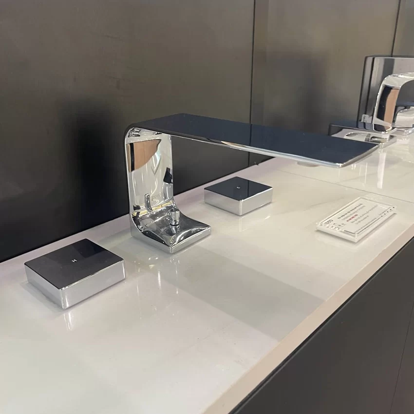 Vòi lavabo nóng lạnh ZL TOTO TLP02201BA 20 Vòi lavabo nóng lạnh ZL TOTO TLP02201BA - Mẫu ảnh 3