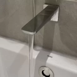Vòi xả bồn âm tường GR TOTO TBG02001B