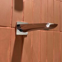 Vòi xả bồn âm tường GR TOTO TBG02001B