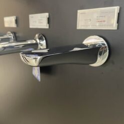 Vòi xả bồn âm tường LC TOTO TBS03001B