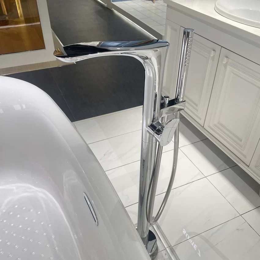 Vòi xả bồn tắm TOTO TBG01306BA đặt sàn nóng lạnh 15 Vòi xả bồn tắm TOTO TBG01306BA đặt sàn nóng lạnh