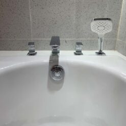 Vòi xả bồn tắm TOTO TBG02202A nóng lạnh kèm tay sen