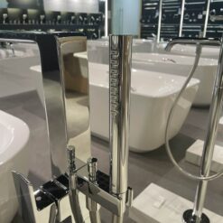 Vòi xả bồn tắm TOTO TBG02306AA đặt sàn nóng lạnh