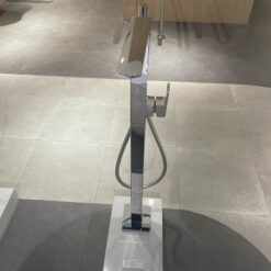 Vòi xả bồn tắm TOTO TBG02306AA đặt sàn nóng lạnh