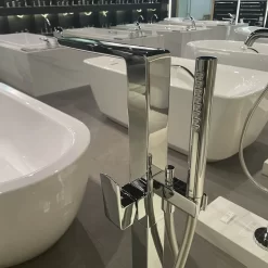 Vòi xả bồn tắm TOTO TBG02306AA đặt sàn nóng lạnh