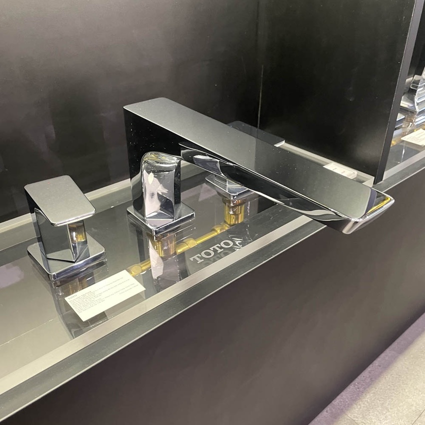 Vòi xả bồn tắm TOTO TBG07201B nóng lạnh 18 Vòi xả bồn tắm TOTO TBG07201B - Ảnh 1