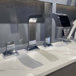 Vòi xả bồn tắm TOTO TBG08201B nóng lạnh