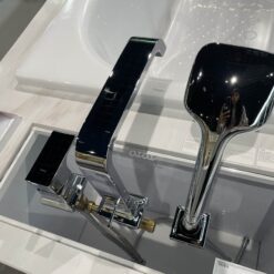 Vòi xả bồn tắm TOTO TBG08305AA nóng lạnh kèm tay sen