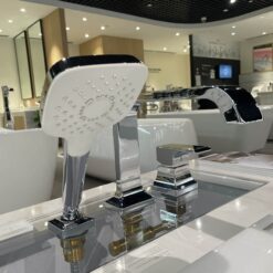 Vòi xả bồn tắm TOTO TBG08305AA nóng lạnh kèm tay sen