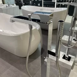 Vòi xả bồn tắm TOTO TBG08306AA TBN01105B đặt sàn nóng lạnh (kèm đế) 13 Vòi xả bồn tắm TOTO TBG08306AA TBN01105B đặt sàn nóng lạnh (kèm đế)